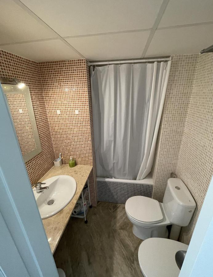 Luminoso Y Coqueto Apartamento En Malaga Luaran gambar
